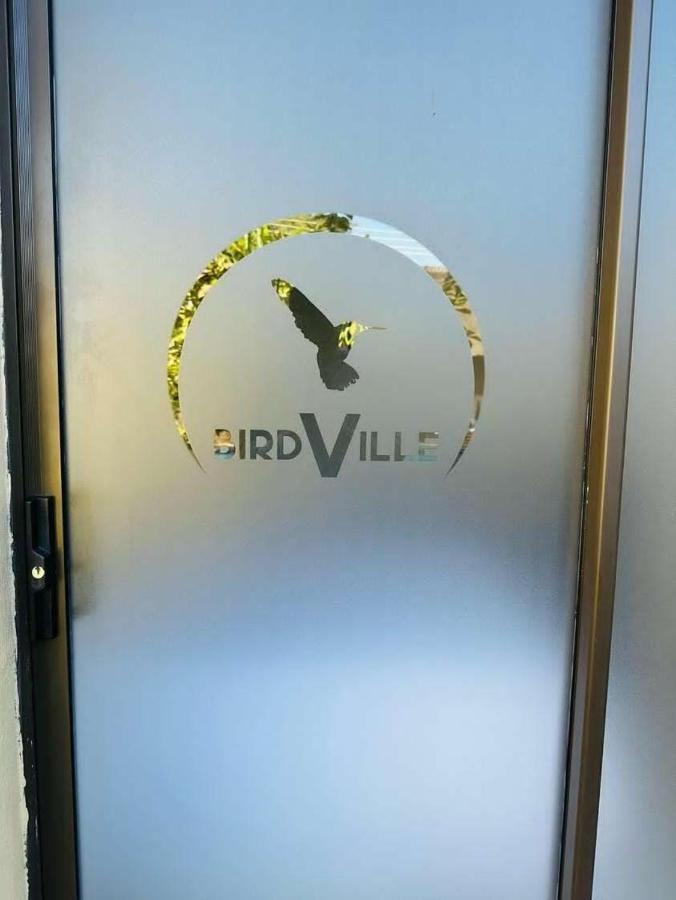 Birdville Bnb Guest House 가보로네 외부 사진